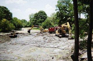 Lake Construction & Design - Dallas Fort Worth - Lake Management Floating Fountains Aeration Irrigation Pump Systems Dallas Fort Worth Texas