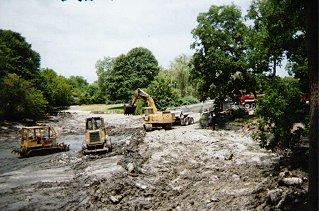 Lake Construction & Design - Dallas Fort Worth - Lake Management Floating Fountains Aeration Irrigation Pump Systems Dallas Fort Worth Texas